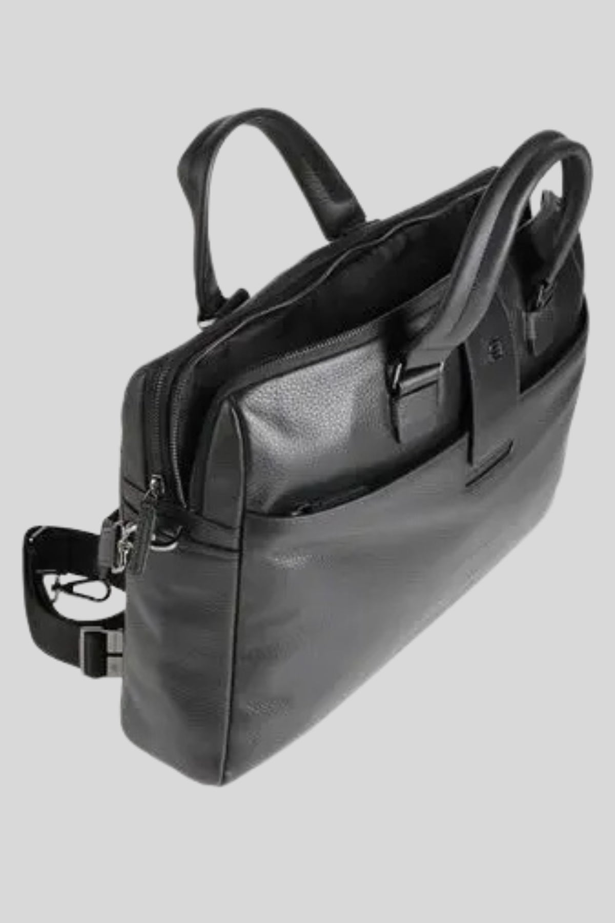 Elegancka teczka Piquadro czarna ze skórzanymi detalami